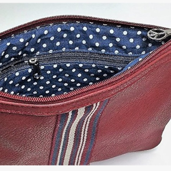 Bungalow 360 Vegan Leather Wristlet, New with Tags - Picture 2 of 7